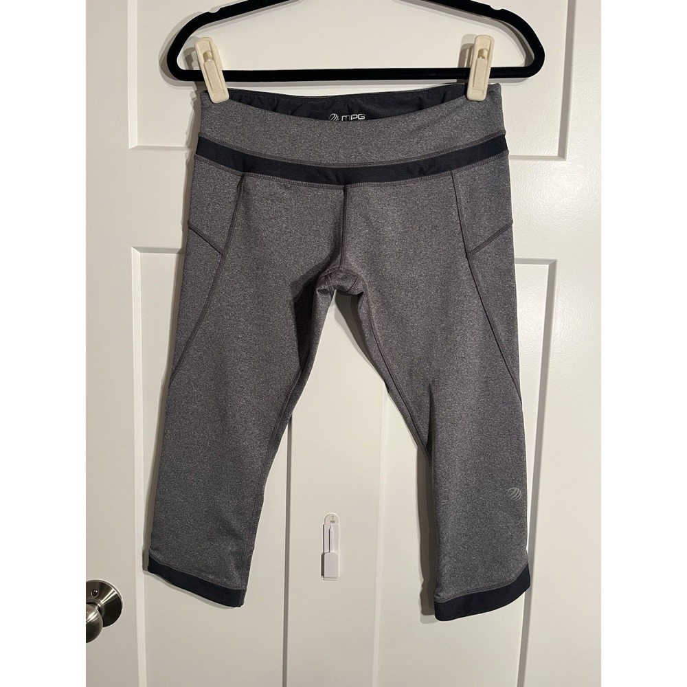 MPG Sport Leggings Womens Medium M Gray Heathered Crop Capri Workout Leggings